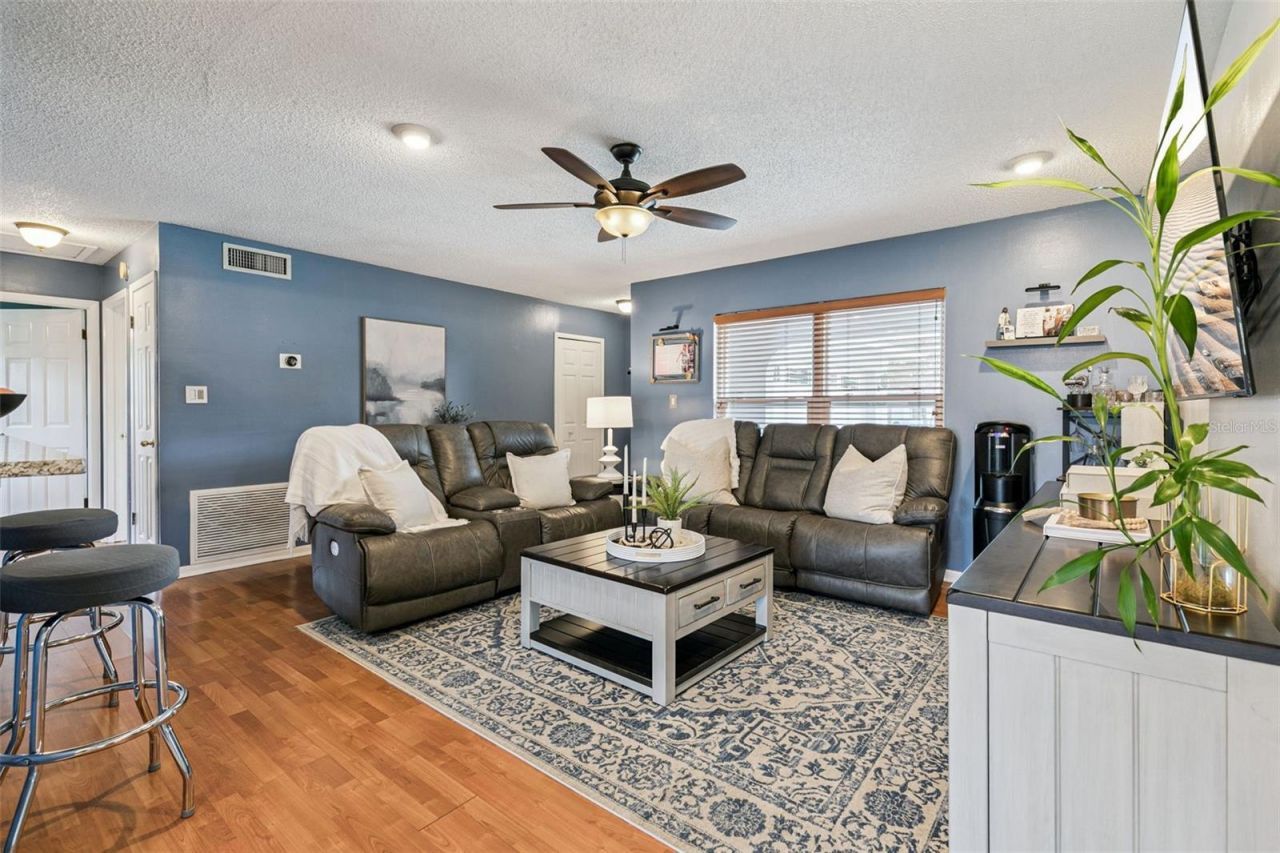 102 N Silver Cluster Court , Longwood, FL 32750 Photo