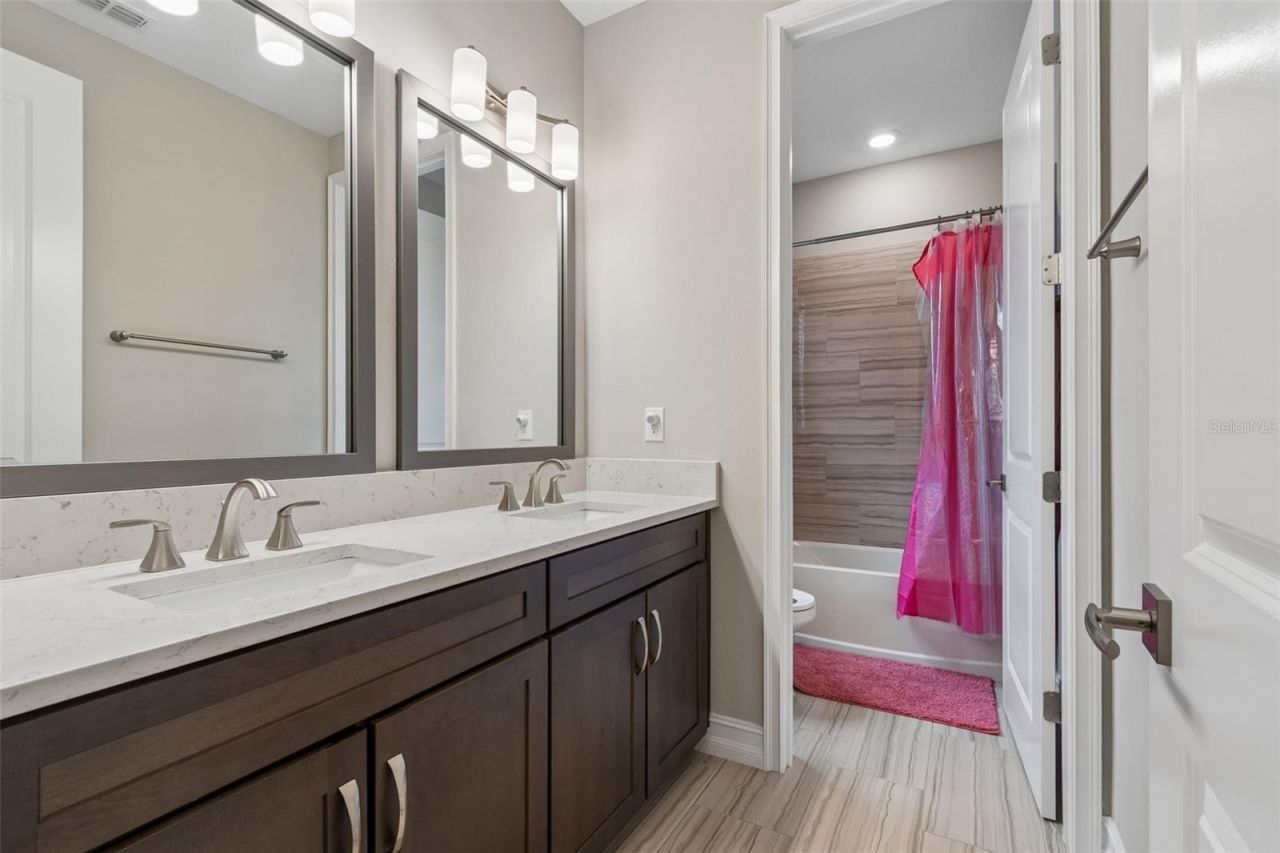 28602 Marsciano Lane , Wesley Chapel, FL 33543 Photo