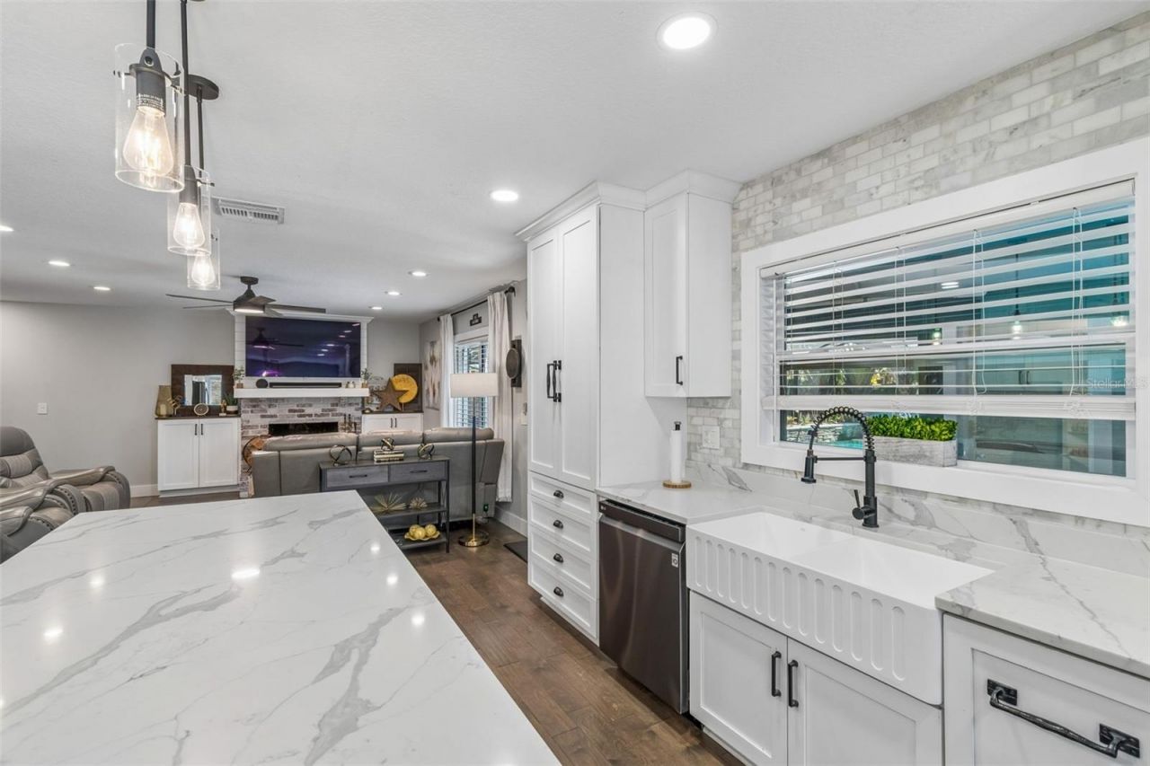 4528 W Woodmere Road, Tampa, FL 33609 Photo