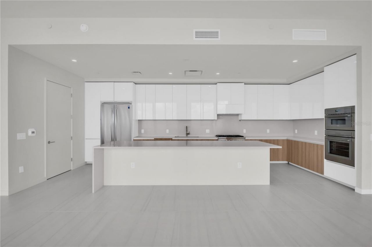 400 Central Avenue, Unit 4002, Saint Petersburg, FL 33701 Photo