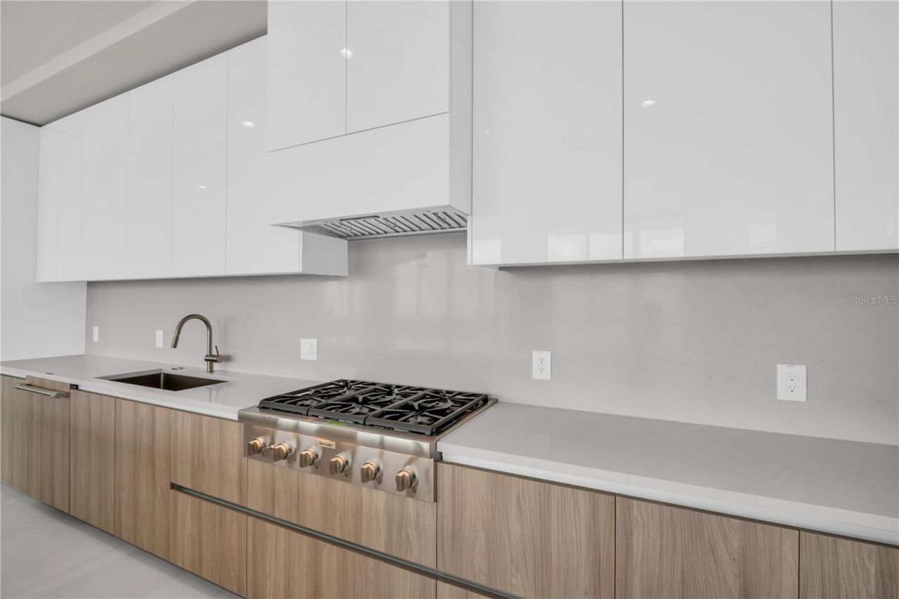 400 Central Avenue, Unit 4002, Saint Petersburg, FL 33701 Photo