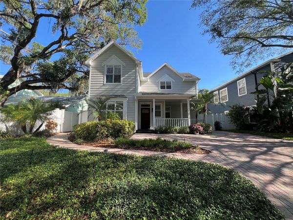 3113 W OAKELLAR AVENUE , TAMPA, FL 33611