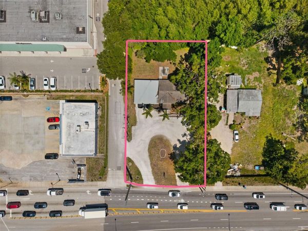 109 LAUREL ROAD E, NOKOMIS, FL 34275