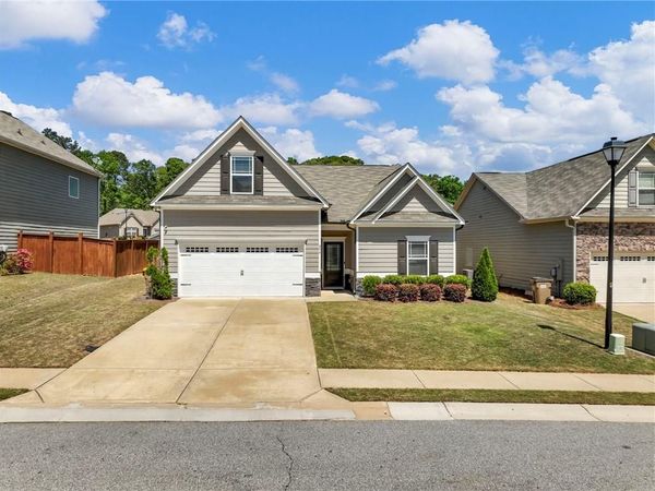 374 Eagles Bluff Way , Hoschton, GA 30548