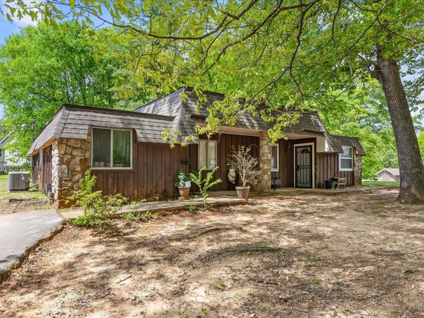 5217 Hickory Woods Lane, Hixson, TN 37343