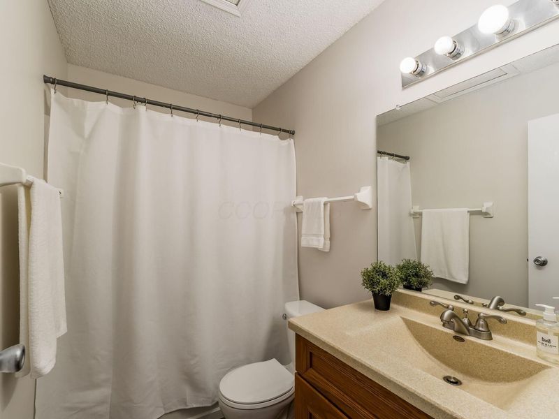 182 Macfalls Way, Unit # 17D, Blacklick, OH 43004 Photo 20