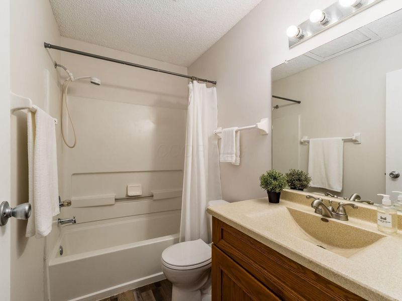 182 Macfalls Way, Unit # 17D, Blacklick, OH 43004 Photo 21