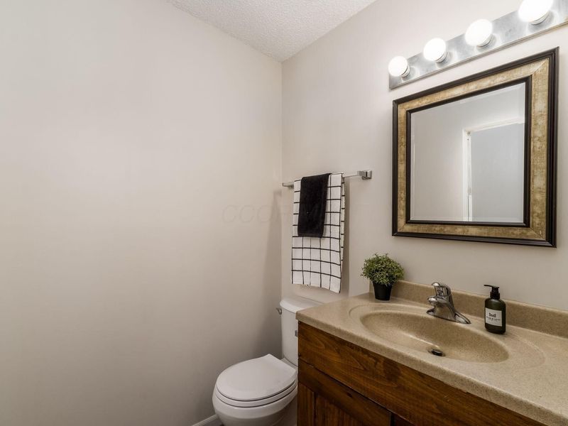 182 Macfalls Way, Unit # 17D, Blacklick, OH 43004 Photo 3