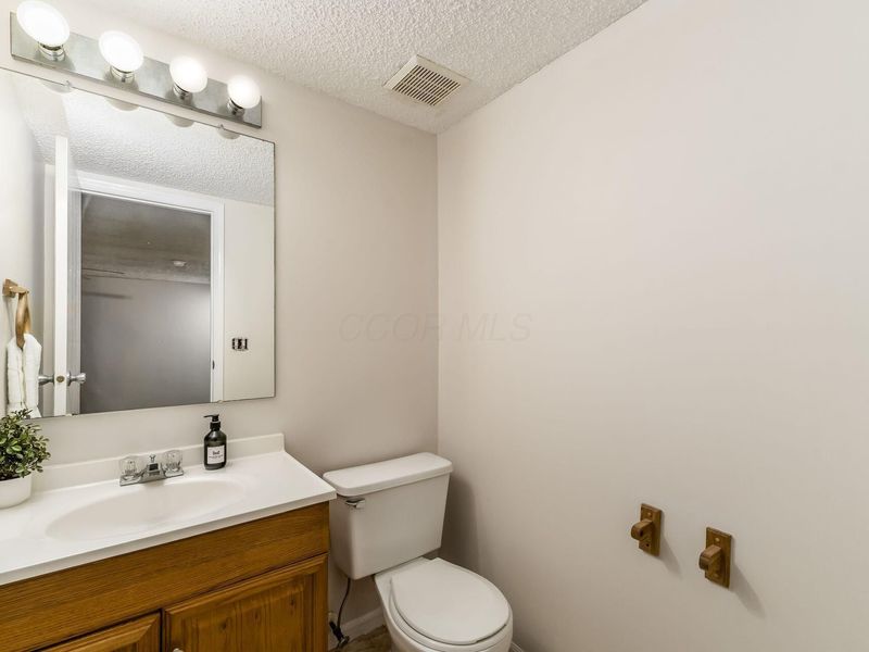 182 Macfalls Way, Unit # 17D, Blacklick, OH 43004 Photo 30