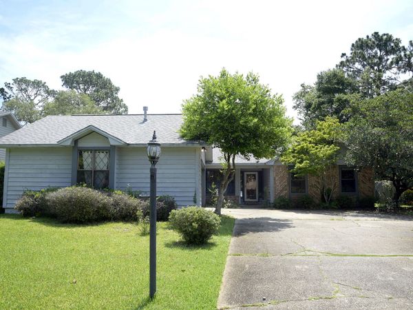 1129 W Troon Drive, Niceville, FL 32578