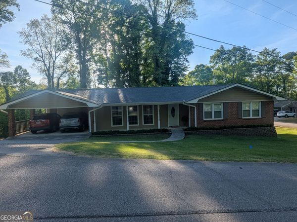 210 Greenwood Lane, Carrollton, GA 30117