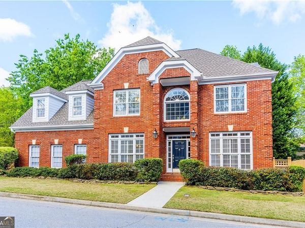 2242 Lenox Walk NE, Brookhaven, GA 30319