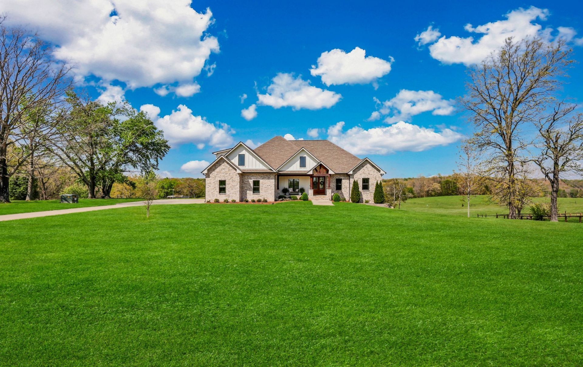 3300 Ball Rd, Clarksville, TN 37040 Main Photo