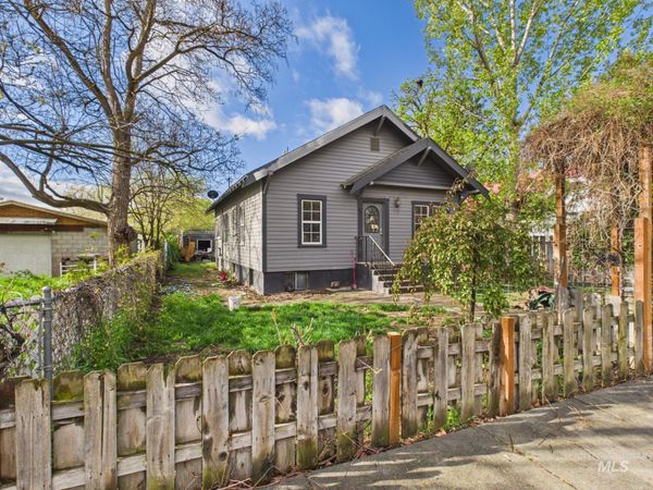 611 E 2nd, Emmett, ID 83617