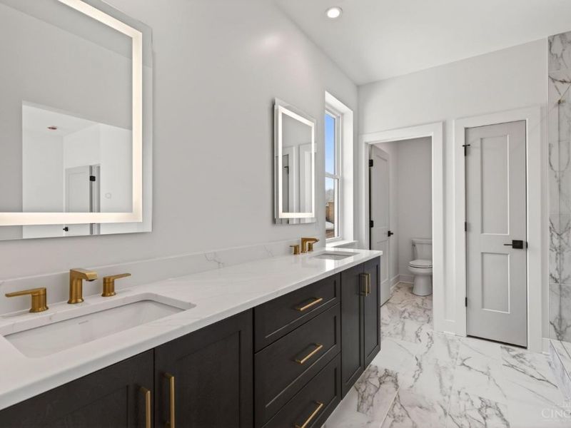 269 Strader Avenue, Cincinnati, OH 45226 Photo 3