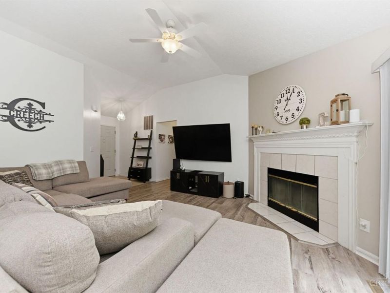 3586 Creek Crossing Blvd, Pierce Twp, OH 45102 Photo 12