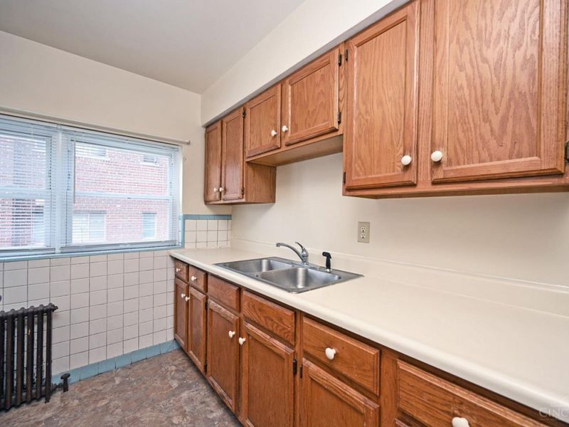 620 Maple Drive, Cincinnati, OH 45215 Photo 10