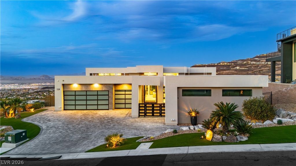 658 Dragon Peak Drive, Henderson, NV 89012