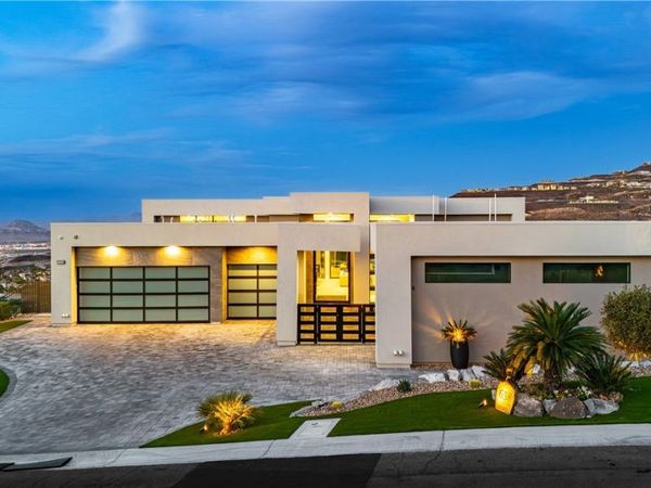 658 Dragon Peak Drive, Henderson, NV 89012