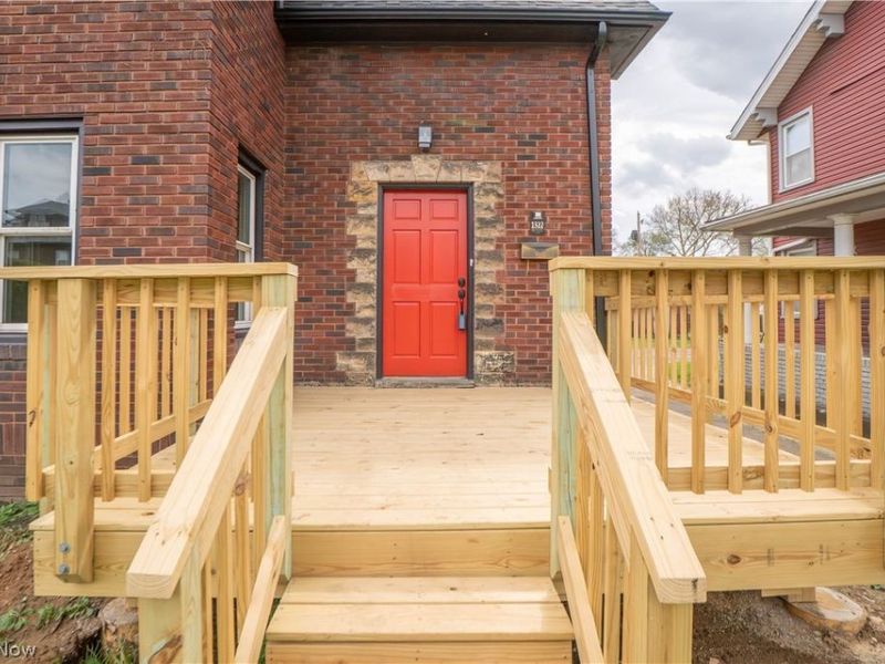 1322 12th Street NW, Canton, OH 44703 Photo 2