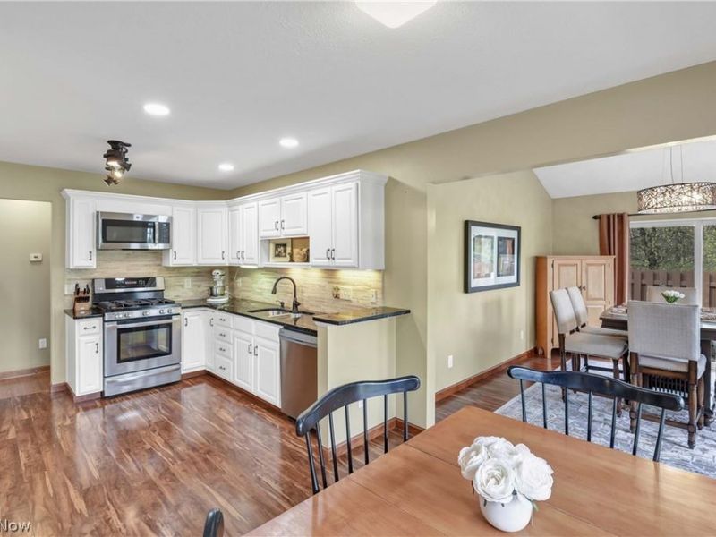 30941 Pepper Mill Court, Unit 83B, North Olmsted, OH 44070 Photo 11