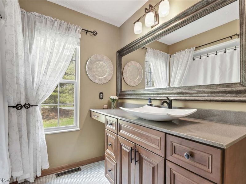 30941 Pepper Mill Court, Unit 83B, North Olmsted, OH 44070 Photo 21