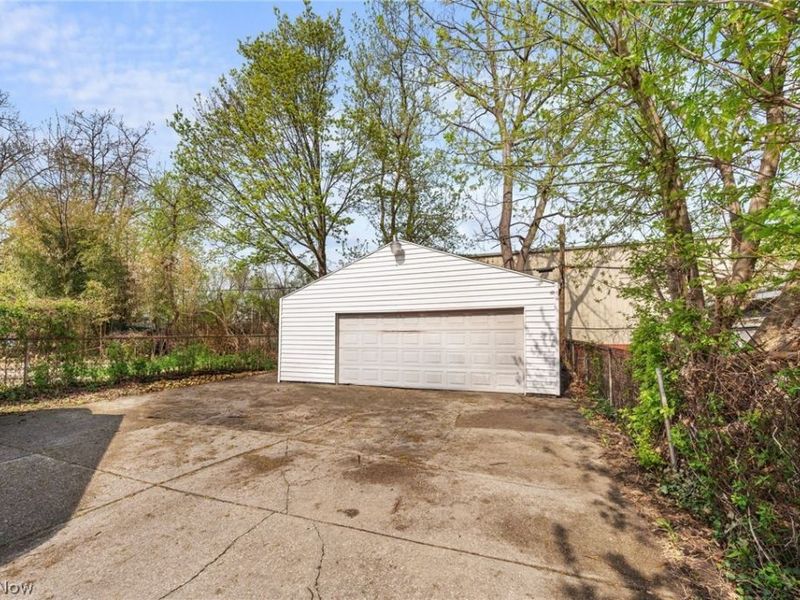 3426 W 65th Street, Cleveland, OH 44102 Photo 13