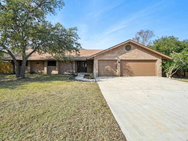 29735 SADDLEBACK CIR, Boerne, TX 78015