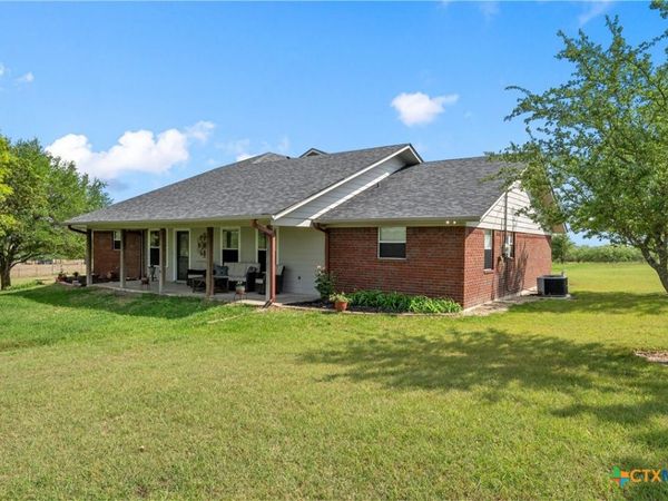 12851 Reeds Lake Road , Rogers, TX 76569