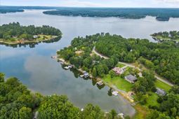 2884 Lake Road  photo 4