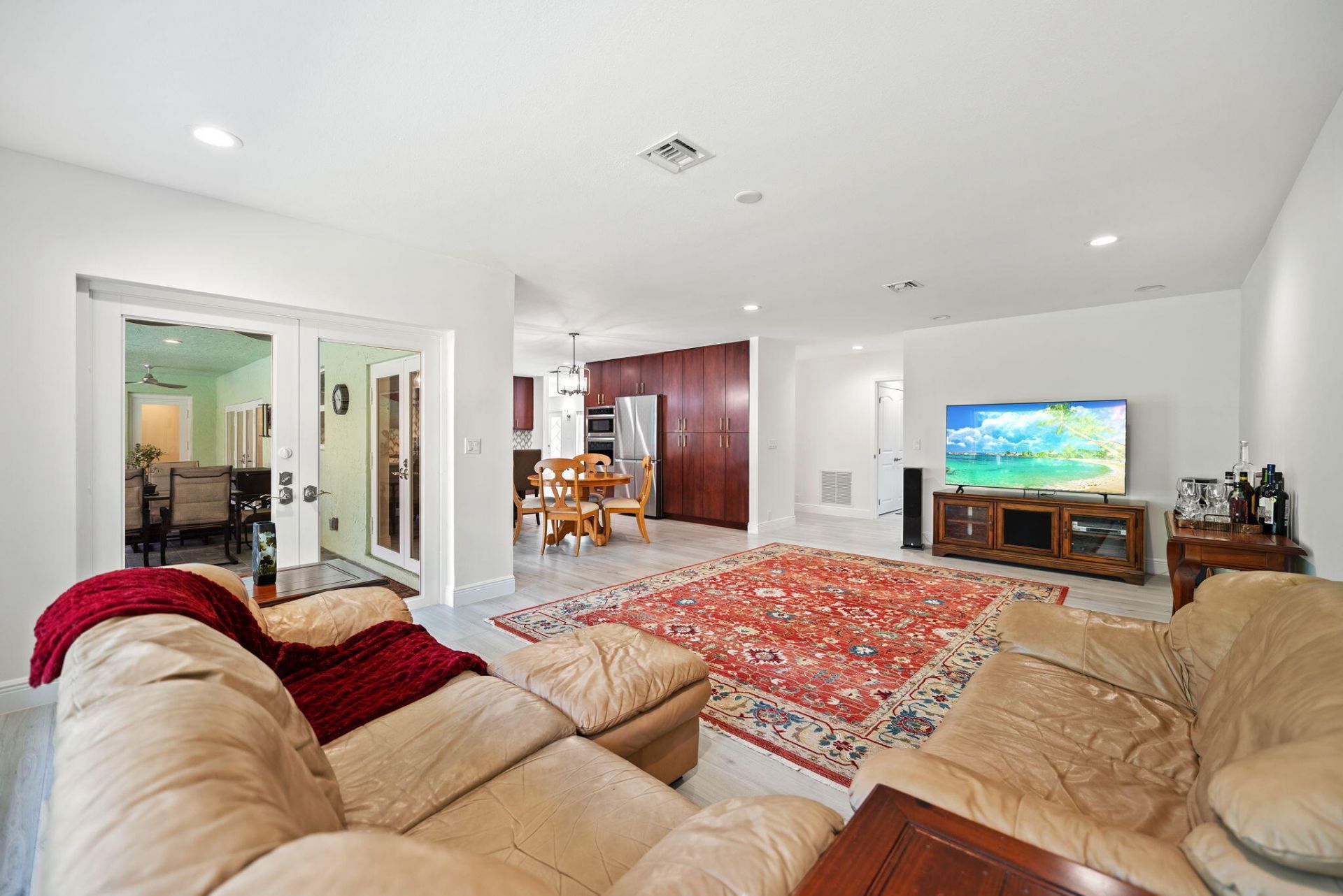 301 Jacaranda Drive, Plantation, FL 33324 Photo