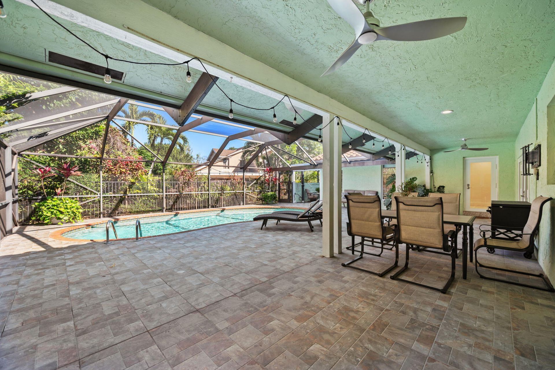 301 Jacaranda Drive, Plantation, FL 33324 Photo