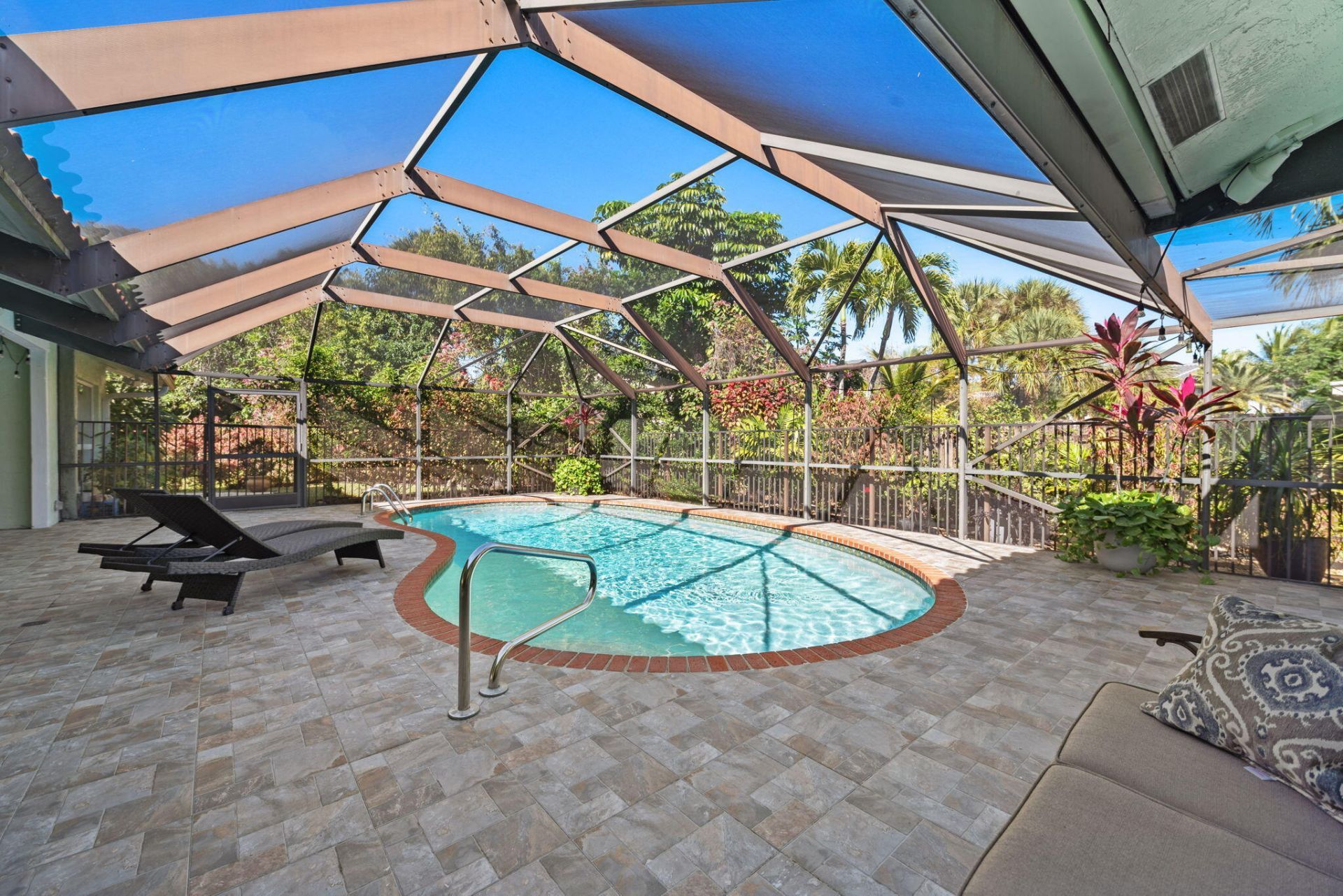 301 Jacaranda Drive, Plantation, FL 33324 Photo