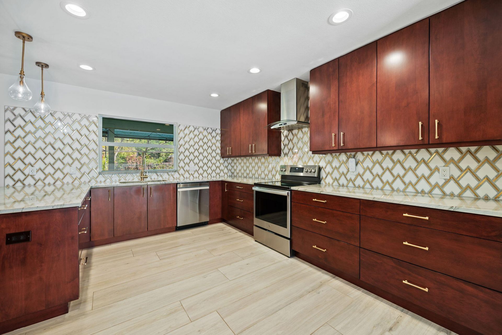 301 Jacaranda Drive, Plantation, FL 33324 Photo