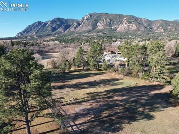 5 Cheyenne Mountain Boulevard, Colorado Springs, CO 80906