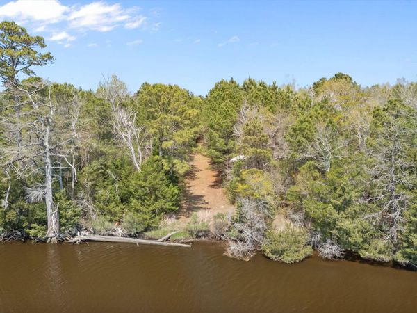 4160 Freedom Way, Hubert, NC 28539