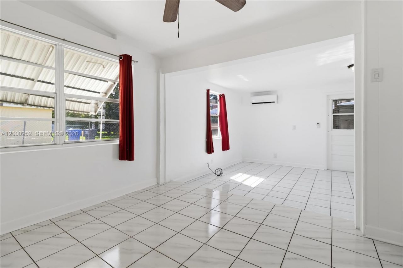 2820 Fletcher St , Hollywood, FL 33020 Photo