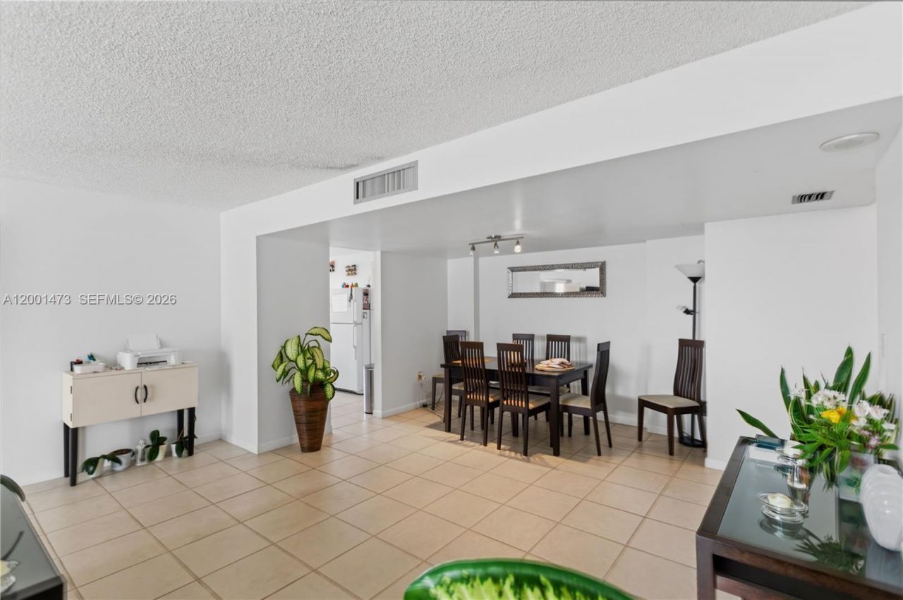 2851 NE 183rd St, Unit 502E, Aventura, FL 33160 Photo