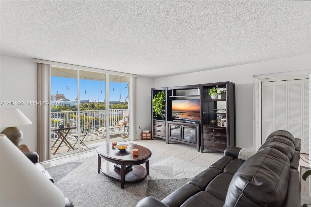 2851 NE 183rd St, Unit 502E, Aventura, FL 33160 Photo