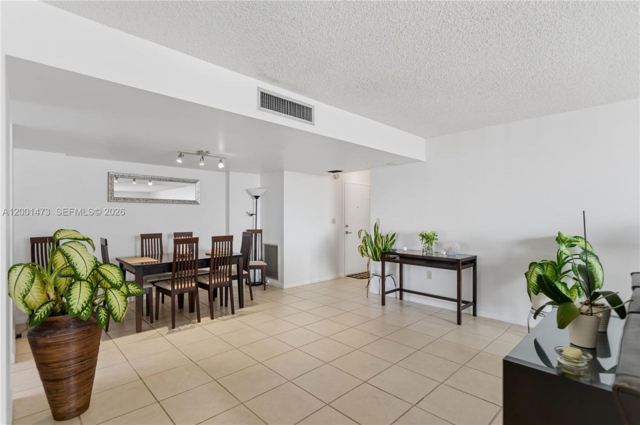 2851 NE 183rd St, Unit 502E, Aventura, FL 33160 Photo