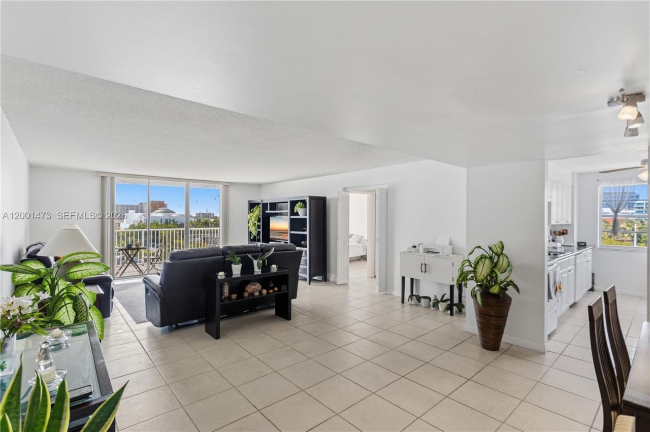 2851 NE 183rd St, Unit 502E, Aventura, FL 33160 Photo