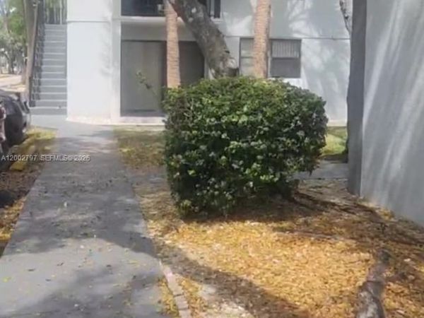 7220 NW 179th St , Unit 111, Hialeah, FL 33015