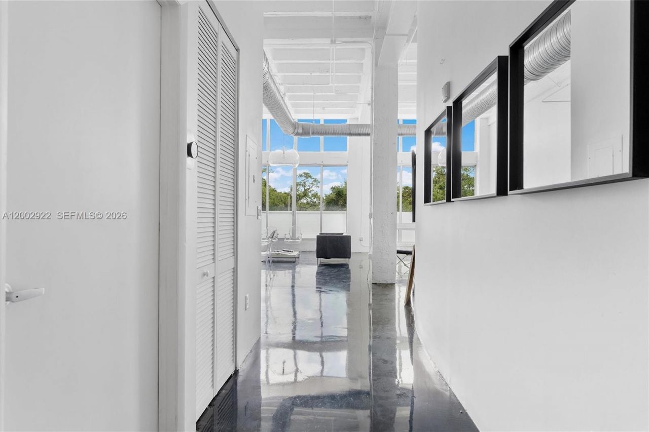 8101 Biscayne Blvd, Unit R-306, Miami, FL 33138 Photo