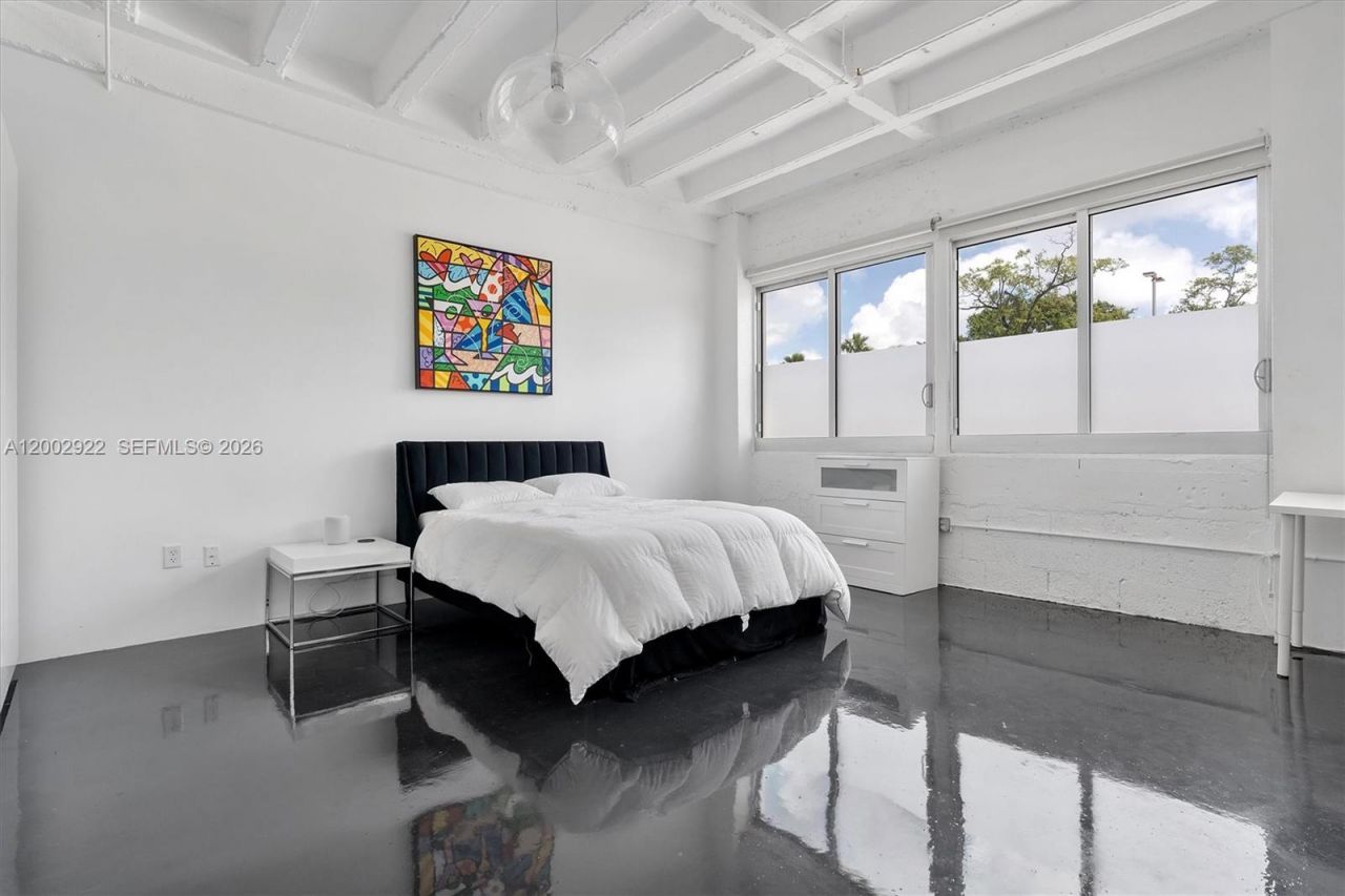 8101 Biscayne Blvd, Unit R-306, Miami, FL 33138 Photo