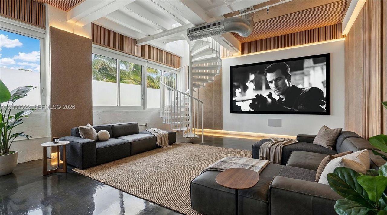 8101 Biscayne Blvd , Unit R-306, Miami, FL 33138 Photo