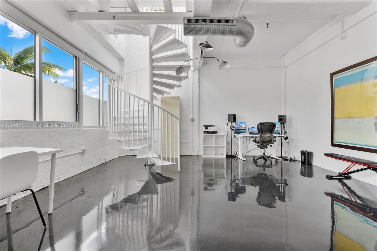 8101 Biscayne Blvd , Unit R-306, Miami, FL 33138 Photo