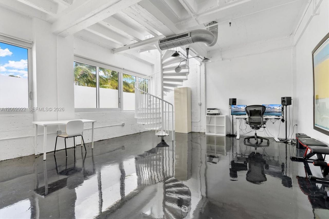 8101 Biscayne Blvd, Unit R-306, Miami, FL 33138 Photo
