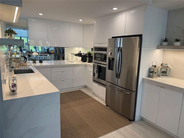 336 Poinciana Dr , Unit 1008, Sunny Isles Beach, FL 33160