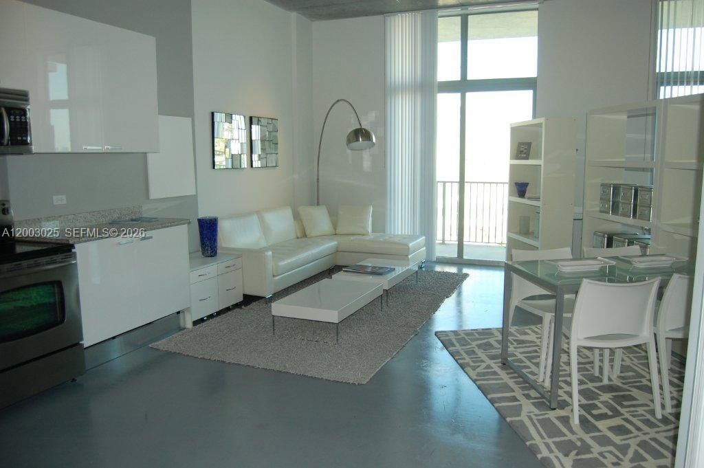 2100 Van Buren St , Unit 412, Hollywood, FL 33020 Photo