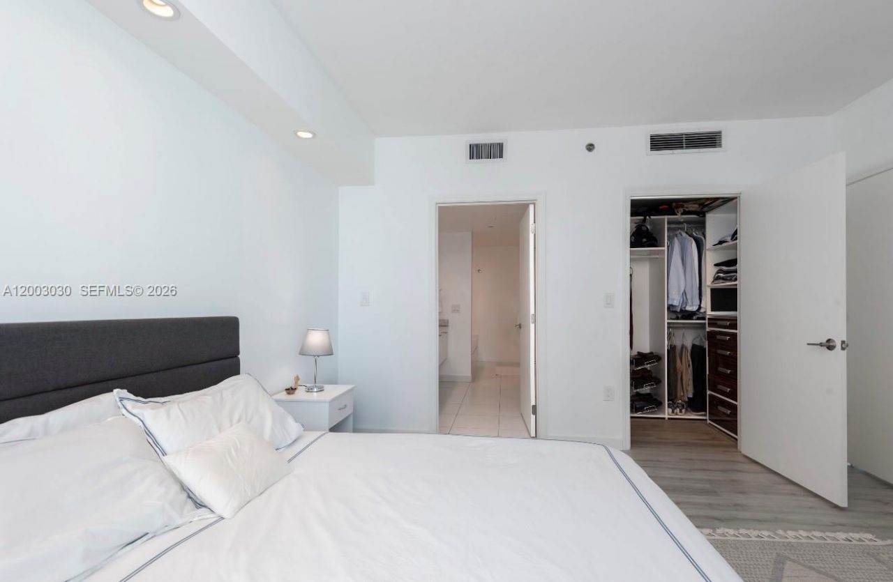 55 SE 6th St, Unit 3403, Miami, FL 33131 Photo
